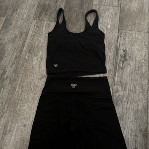 Aritzia TNA set size XS - black